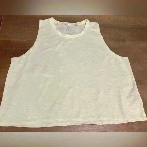 Tasc Cropped Tank - Picture 1 of 9